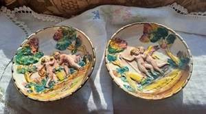 2 Capodimonte Cherub Porcelain Relief Plates Gold Gilded Italy 1950s #759 & 760 - Picture 1 of 6