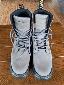 Brand New Men's Doc Martens Brown Size 9 Tan - Picture 1 of 4