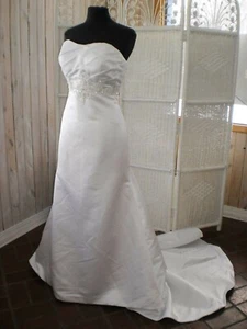 402 BEAUTIFUL EDEN BRIDALS 2397 WHITE SZ 10 WEDDING GOWN DRESS - Picture 1 of 2