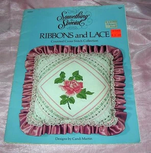 VTG 1983 CRAFT HOW TO BOOKLET - RIBBONS & LACE COUNTED CROSS STITCH PILLOWS - Picture 1 of 11