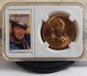 Como Nueva en Estados Unidos - Medalla de bronce John Wayne 33 mm con estampillas de Estados Unidos - ¡Bonita! W2 - Imagen 1 de 10