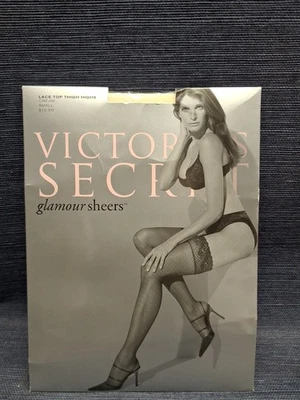 Top de encaje crema hasta los muslos transparente glamour vintage Victoria’s Secret pequeño nuevo en stock Foto 1 de 4