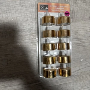 Suzy’s Home 10 Stück LED Metallic Flammenlose Teelicht Kerzen - NEU - Bild 1 von 12