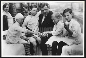 BAMBINO! Yanks Legend BABE RUTH Taking His Time To Visit Kids Vintage Photograph - Picture 1 of 3