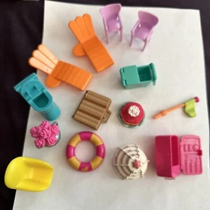 Polly Pocket Surtido Piscina Lateral Muebles Otros Accesorios 14 Piezas - Imagen 1 de 17