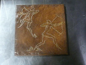 Halbigres italienische Fliese, Motiv "Petroglyphe/Jagd" -- Vintage - Bild 1 von 5