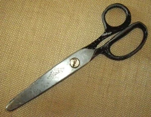 Vintage Pinking Shears  By Del USA Made Aluminum with steel blades Lightweight - Picture 1 of 5
