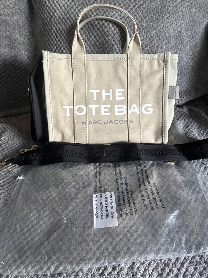 Marc Jacobs The Colorblock Women's Tote, Small - Beige (H063M01RE21)