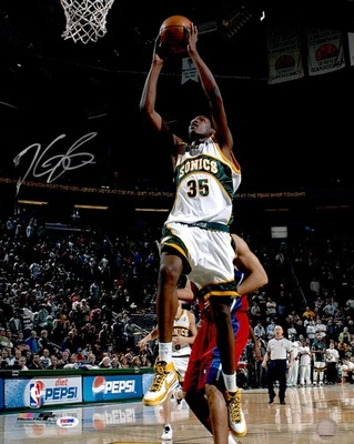 Kevin Durant Signed 16x20 Photo Seattle Supersonics (Smudged) PSA/DNA #3A89152 - Image 1 of 2