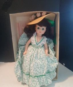 Muñeca Madame Alexander Scarlett 1300 14" vintage - Imagen 1 de 8