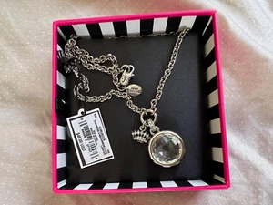 Neu im Karton Juicy Couture Silber klar Edelstein Anhänger Kette Halskette mit Krone Einzelhandel $48 - Bild 1 von 4