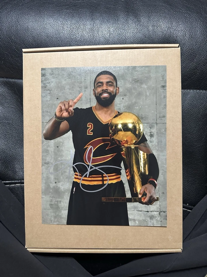 Kyrie Irving Cleveland Cavaliers NBA autografiada 8x10 foto certificado de autenticidad Foto 1 de 2