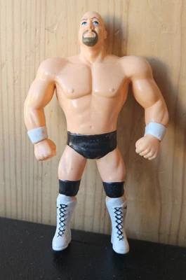 STONE COLD STEVE AUSTIN.  WWE WRESTLING BENDABLE FIGURE. TITAN SPORTS, JUST TOYS - Image 1 of 4