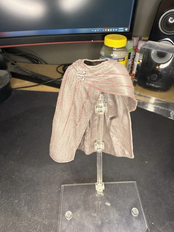 Figura de acción Hiemdall de Marvel Legends capa *SOLO* Foto 1 de 2