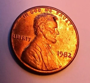 1982 COPPER Mis aligned LincolnPenny One Center Off Center Strike Ddo - Picture 1 of 14