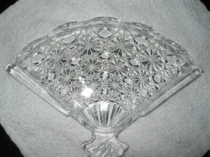 Antike fächerförmige Glas Waschtisch Tablett Schmuck Schale 7 7/8" x 5 3/4" - Bild 1 von 9