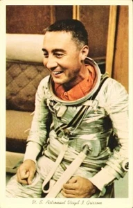 ASTRONAUT Virgil I (GUS) GRISSOM Suited Up; Original Mercury 7 Astronaut; MINT - Picture 1 of 2
