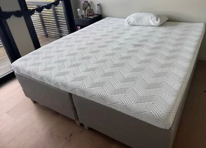 Tempur Pedic Bohus Bett inkl. Matratze uns Kissen - Bild 1 von 4
