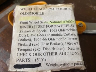 1961 - 1968 年 BUICK PONTIAC OLDSMOBILE 轮圈密封前 SKYLARK CUTLAS F-85 NOS  — 第 1/2 张图片