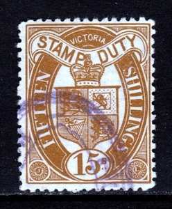 VICTORIA — SCOTT AR47 — 1907 15/- FISCAL POSTAL, WMK. VARIEDAD — USADO — SCV $42 - Imagen 1 de 2