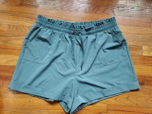 Women's Danskin Dark Gray Elastic Waist Paper Bag Lightweight Shorts Sz XXL - Picture 1 of 3