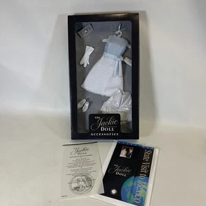Accesorios Muñeca Jackie Visita de Estado a México Franklin Como Nueva Azul y Blanco-COA - Imagen 1 de 13