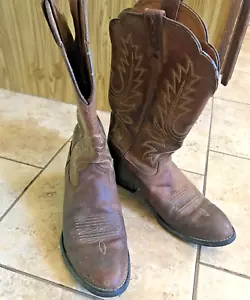 Ariat Cowboy Boots Women's 6.5C Heritage Distressed Brown Leather Pull-on RoundT - Picture 1 of 8
