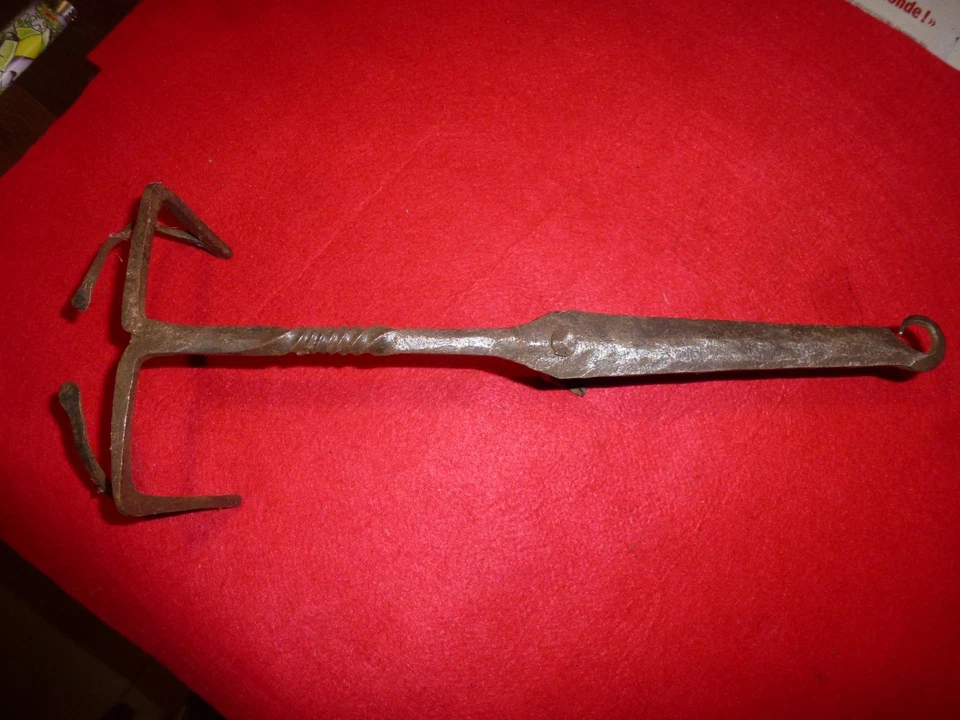 ancien grille pain de cheminée en fer forge art populaire - Photo 1/4