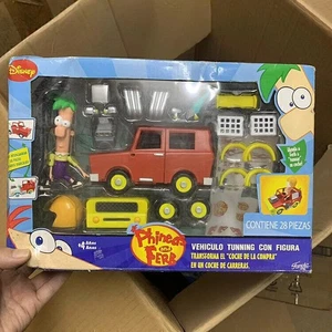 Phineas and Ferb Vehiculo Tunning Con Figura Cartoon Figure Toy Set Collection - Picture 1 of 3