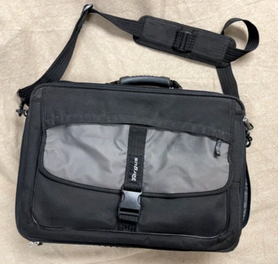 Targus Travel Laptop Computer Briefcase Shoulder Strap Messenger Bag 19"x14"x4" - Image 1 of 4