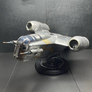 Star Wars Haslab Razor Crest 32" Vehicle Display w/ Stand & Instructions Only - Picture 1 of 24