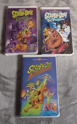 Lot of 3 Scooby-Doo VHS Tapes Alien Invaders Creepiest Capers Meet Boo Brothers - Image 1 of 4