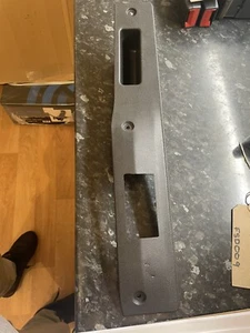 VAUXHALL ZAFIRA B MK2 05-14 SERRATURA PORTELLONE BAGAGLIAIO TRIM MANIGLIA 13164649 FSD009 - Foto 1 di 6