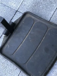 Placa de pie Invacare Pronto para silla de ruedas eléctrica - Imagen 1 de 16