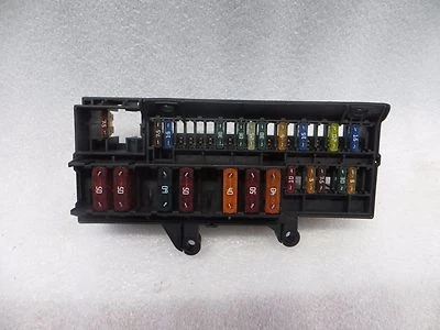 Caja de distribución relé de fusibles para tablero delantero BMW 745Li 2002-2005 OEM TP609119 Foto 1 de 4