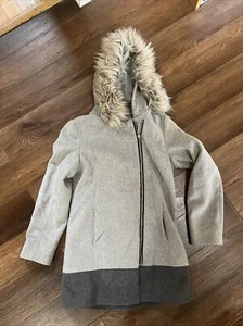 Aqua Girl Two Ton Gray Hooded Coat Jacket Detachable Faux Fur Size Large EUC - Picture 1 of 4