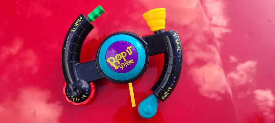 Bop It - Bop It Extreme - Hasbro - Juego portátil vintage 1998  Foto 1 de 1