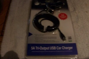 SIIG 5A Tri-Output USB Car Charger (AC-PW0P12-S1) - Picture 1 of 4
