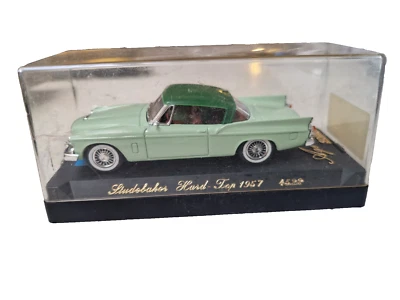 Modelo de coche Solido escala 1/43 4522 - 1957 Studebaker techo rígido - verde Foto 1 de 2