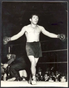 Foto Real José María Gatica "El Mono" Boxeador Argentino 8 1/4" x 6 1/2" - Imagen 1 de 2