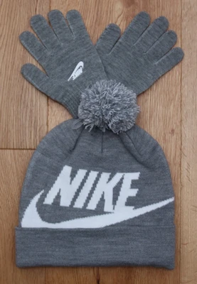 Conjunto de sombrero y guantes para jóvenes Nike ~ gris y blanco ~ gorro ~ talla 8/20 Foto 1 de 3