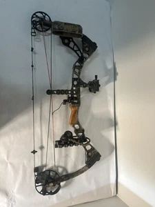 Matthews Switchback XT Compound Bow - Picture 1 of 2