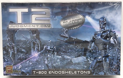 Pegasus 9217 T2 Judgement Day T-800 Endoskeletons Chrome Diorama Model Kit 1/32 - Image 1 of 4