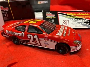 2002 Racing Champions Elliot Sadler #21 Taurus 1:24 NASCAR NEW - Picture 1 of 5