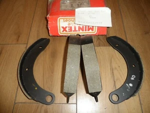 HINTERE BREMSSCHUHE CITROEN 1020 DS20 DS21 DS23 62-ON MFR47 - Bild 1 von 1