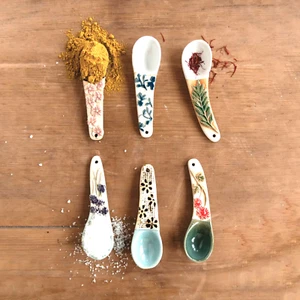 Creative Co-op Ceramic Stoneware Spoons ~~ Set of 6 ~~ NEW - Picture 1 of 3