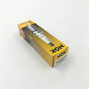 Bujía NGK 7090 BKR5EGP G-Power - Imagen 1 de 2