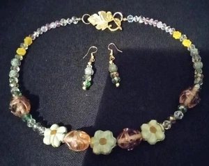 Murano Glass lampworks,wedding cakes,crystals, Large flower's necklace set - Picture 1 of 8