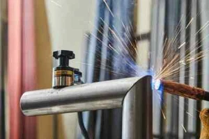SUZUKID 300A Magnetic Welding Ground Clamp Grounding Magnet Connector Welding - Picture 1 of 4