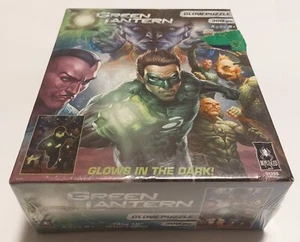 Green Lantern Puzzle Bepuzzled Glow Jigsaw 300 Pieces NIB GLOWING EYES new  - Picture 1 of 3